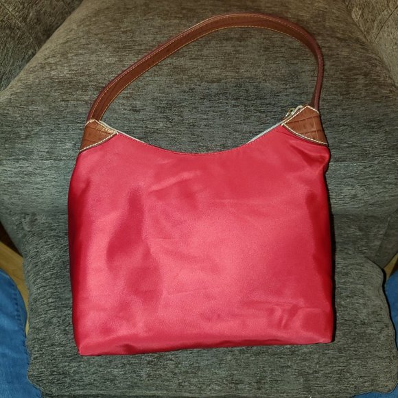 EUC Dooney&Bourke Red Red Nylon Hobo Shoulder bag - Picture 5 of 12